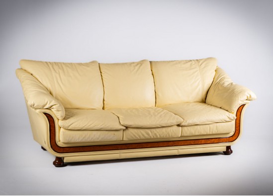 Svetainės baldų komplektas