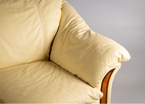 Svetainės baldų komplektas