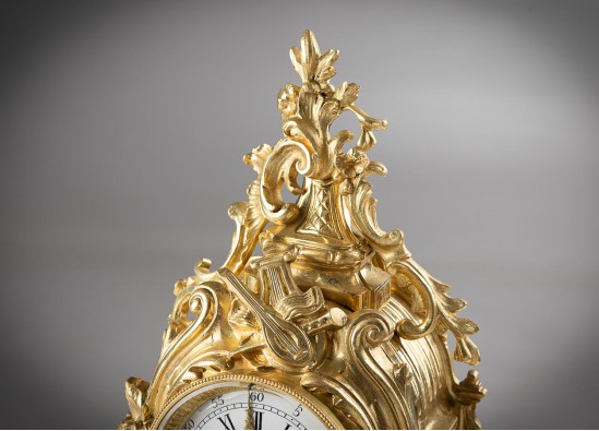 Pastatomas laikrodis + 2 žvakidės