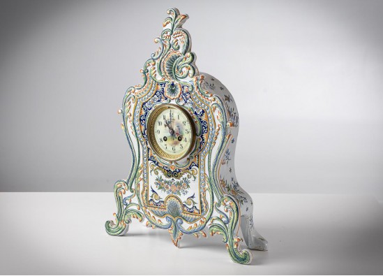 Часы и подсвечники (2 шт.)