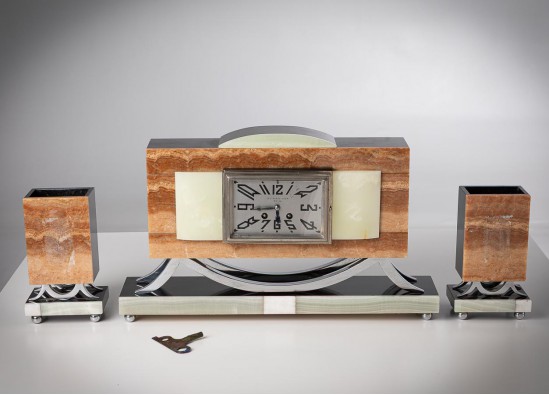 Часы и подсвечники (2 шт.)