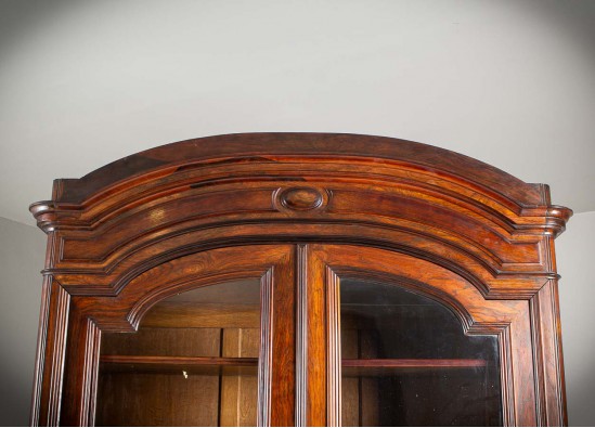 Kнижный шкаф