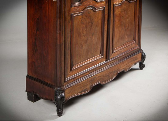 Kнижный шкаф