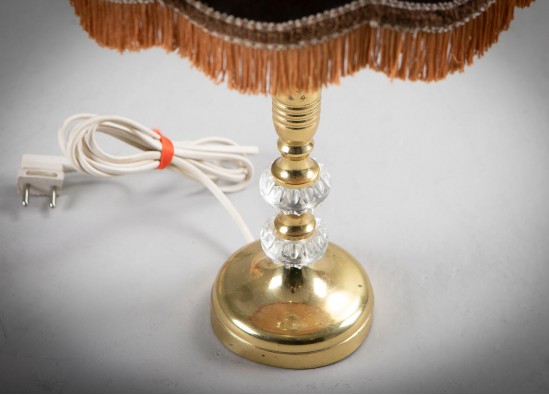 Настольная лампа