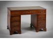 Письменный стол