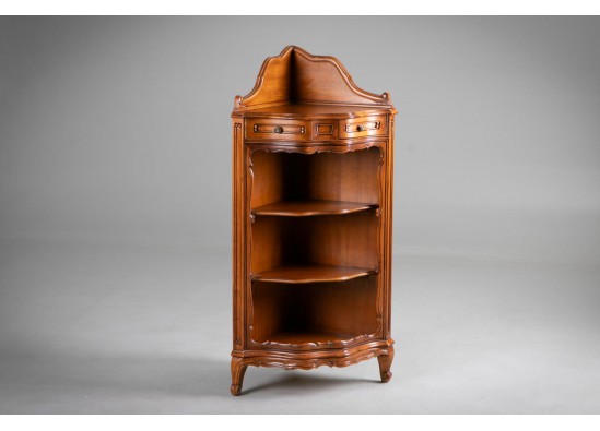 Угловая полка