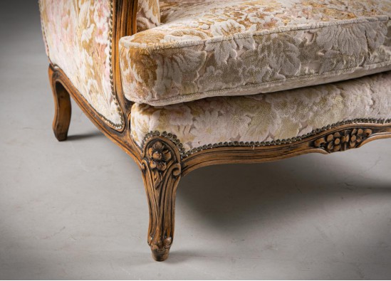 Svetainės baldų komplektas