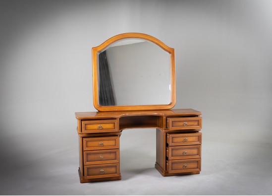 Kosmetinis staliukas