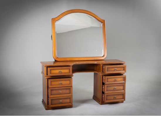 Kosmetinis staliukas