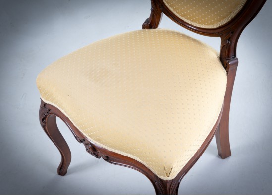 Svetainės baldų komplektas