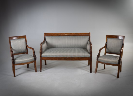 Svetainės baldų komplektas