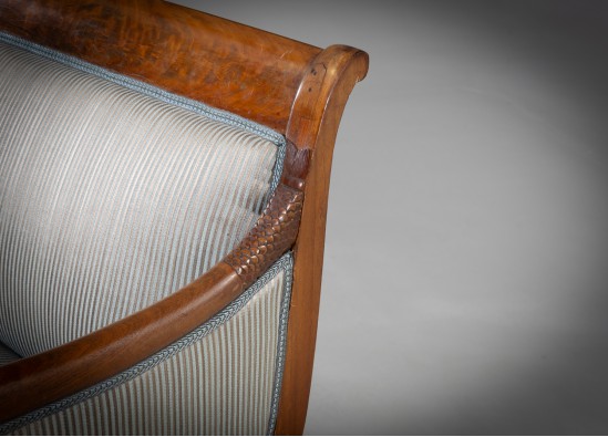 Svetainės baldų komplektas