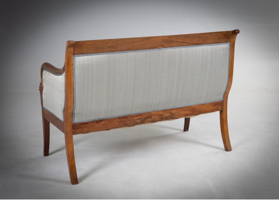 Svetainės baldų komplektas