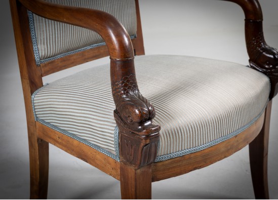 Svetainės baldų komplektas