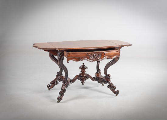 Stalas - Rašomasis stalas