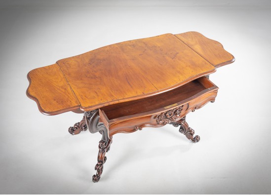 Stalas - Rašomasis stalas