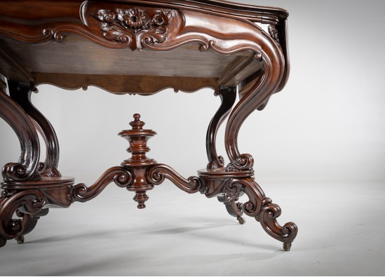 Stalas - Rašomasis stalas