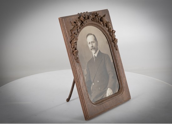 Портретная стойка