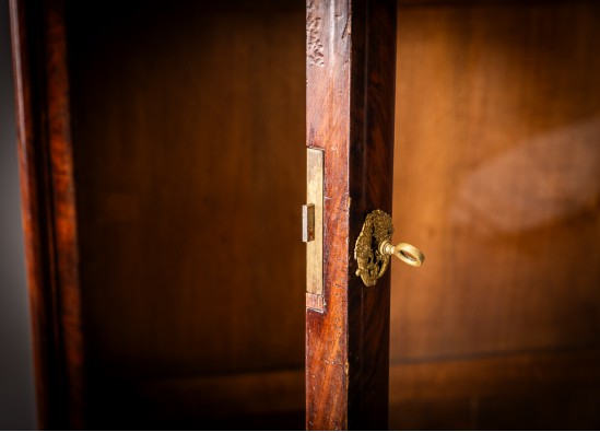  Kнижный шкаф - Сервант