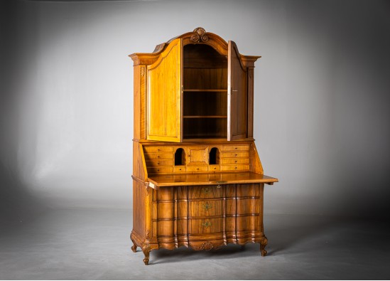 Dish Cabinet - Secretaire