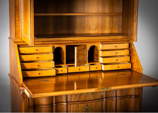 Dish Cabinet - Secretaire