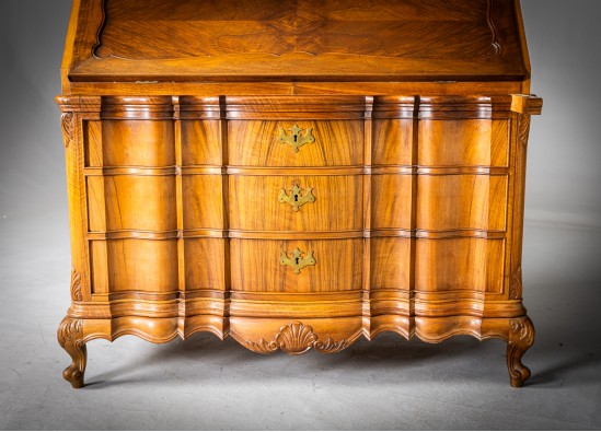 Dish Cabinet - Secretaire