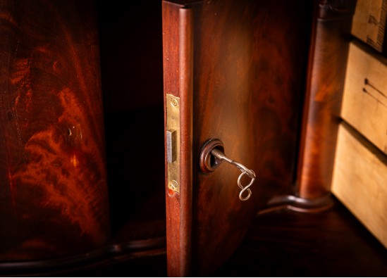 Письменный стол