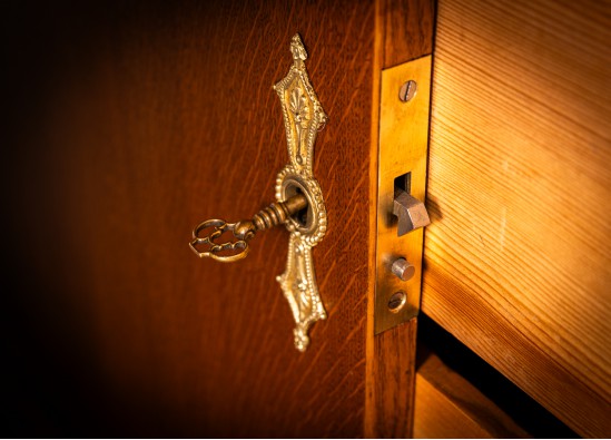 Письменный стол