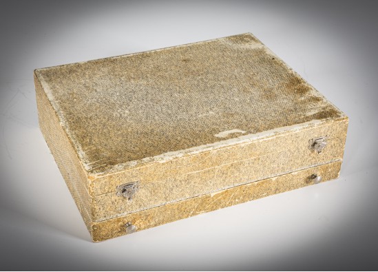 Столовые приборы