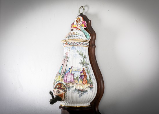 Wall-Mounted Water Fountain