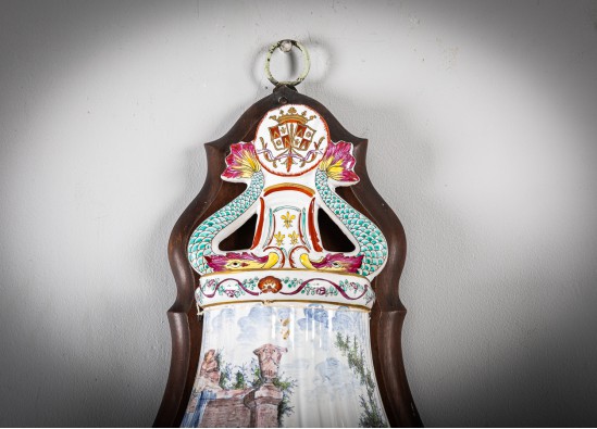 Wall-Mounted Water Fountain