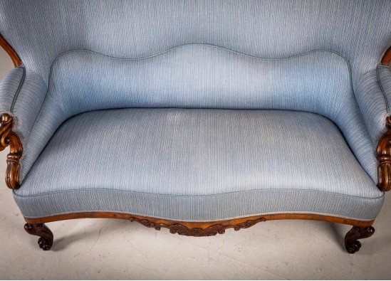 Old - Fashioned Bench