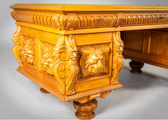 Rašomasis stalas + krėslas