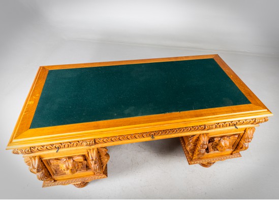 Rašomasis stalas + krėslas