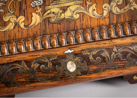 Candlesticks (2 items)