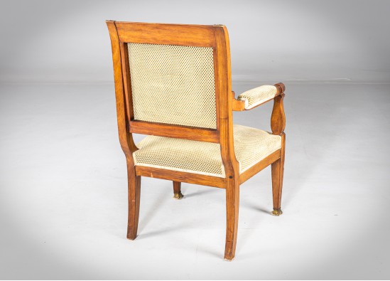 Armchair (2 items)