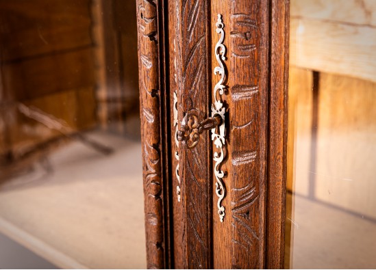 Kнижный шкаф