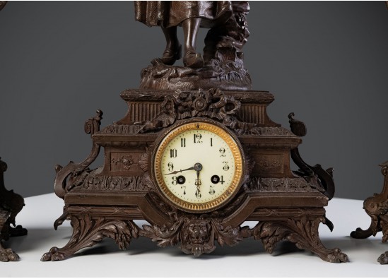 Laikrodis + Žvakidės 2vnt.