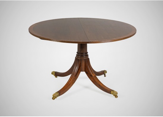 Dining room furniture set