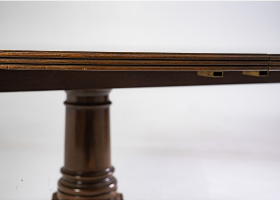 Dining room furniture set