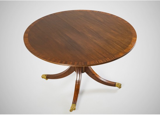 Dining room furniture set