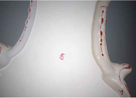 Настенный умывальник