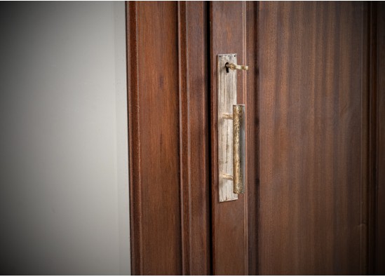 Bedroom furniture set