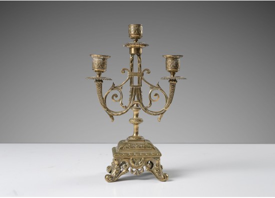 Clock and two candleholders