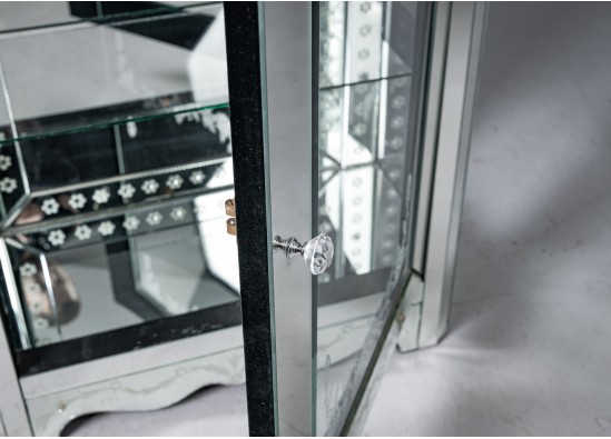 Display cabinet