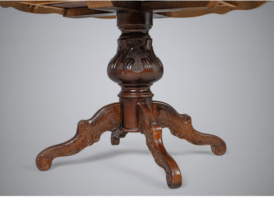 Dining room furniture set
