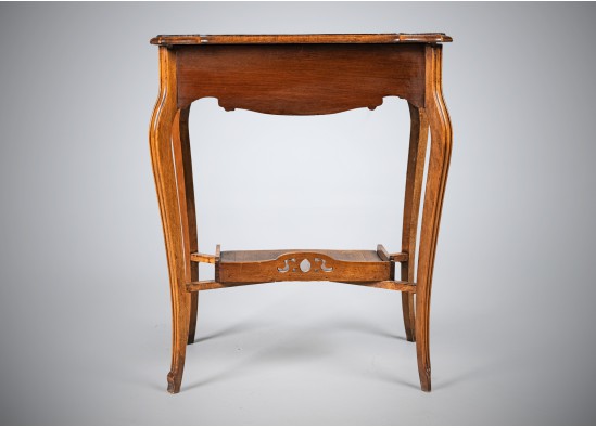 Sewing table