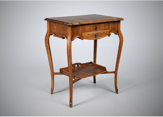 Sewing table