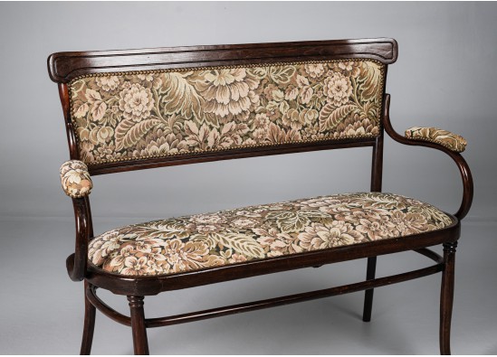 Upholstered bench