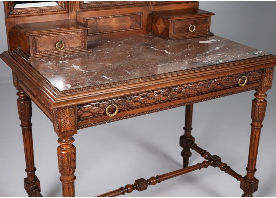 Vanity table